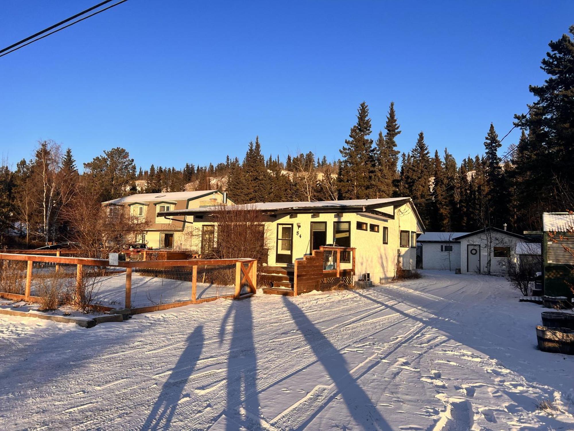 Whitehorse Home On The River ภายนอก รูปภาพ